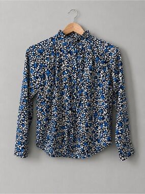 Ann Taylor blue Floral Button-Front Top with Blue Accents